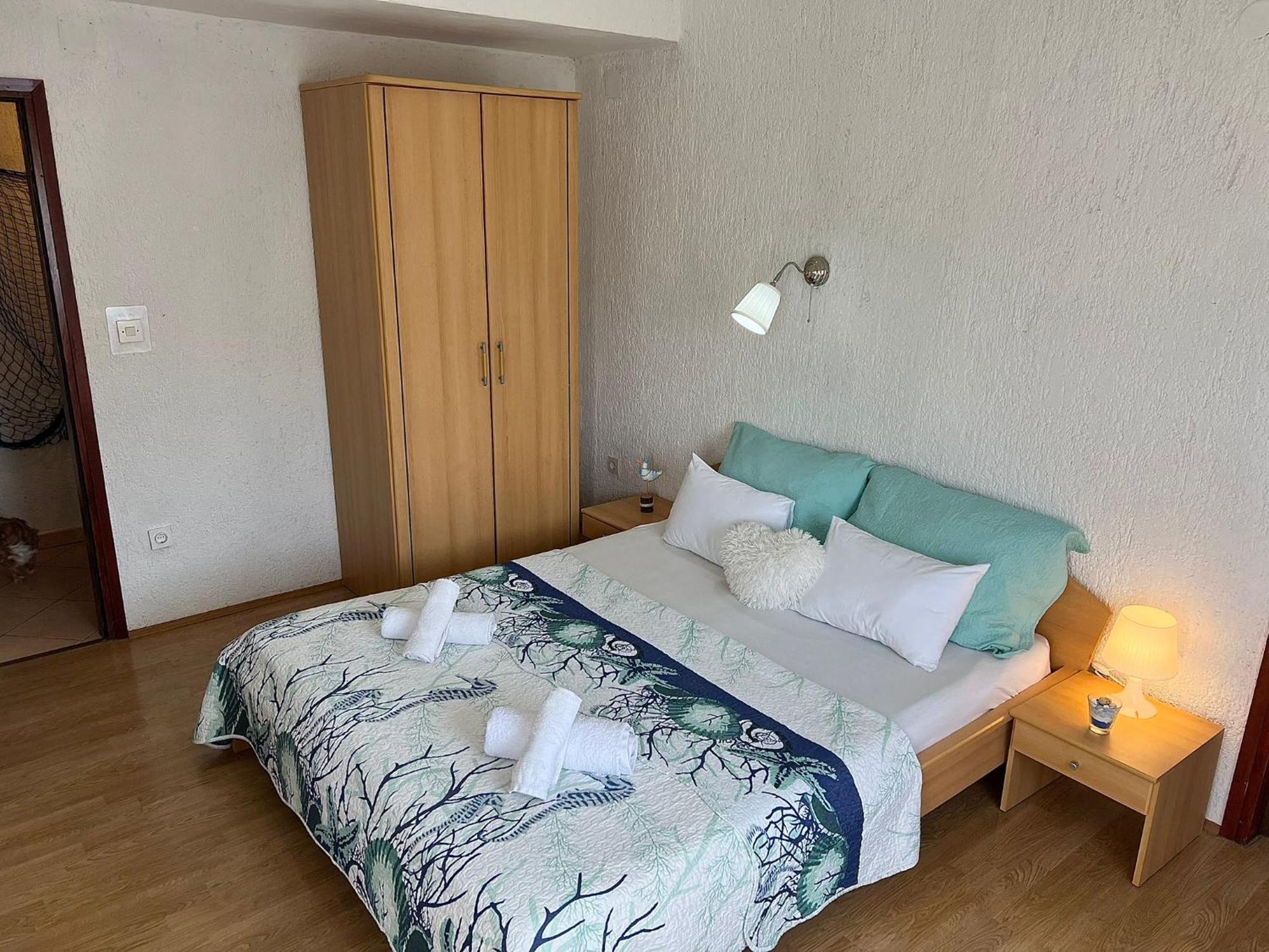 Apartment Dora And Tonka Krk Porat (Krk)