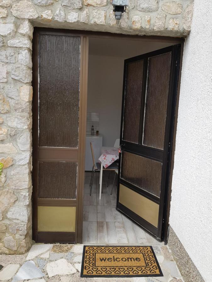Dora And Tonka Krk Apartment